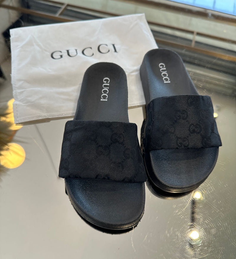 Slide Gucci