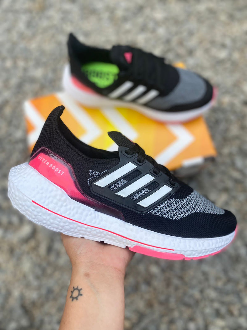 Tênis Adidas Ultraboost Feminino