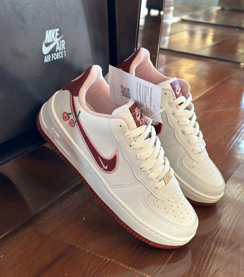 Tênis Nike Air Force 1 Feminino