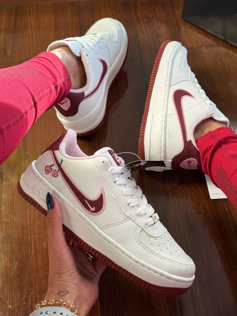 Tênis Nike Air Force 1 Feminino