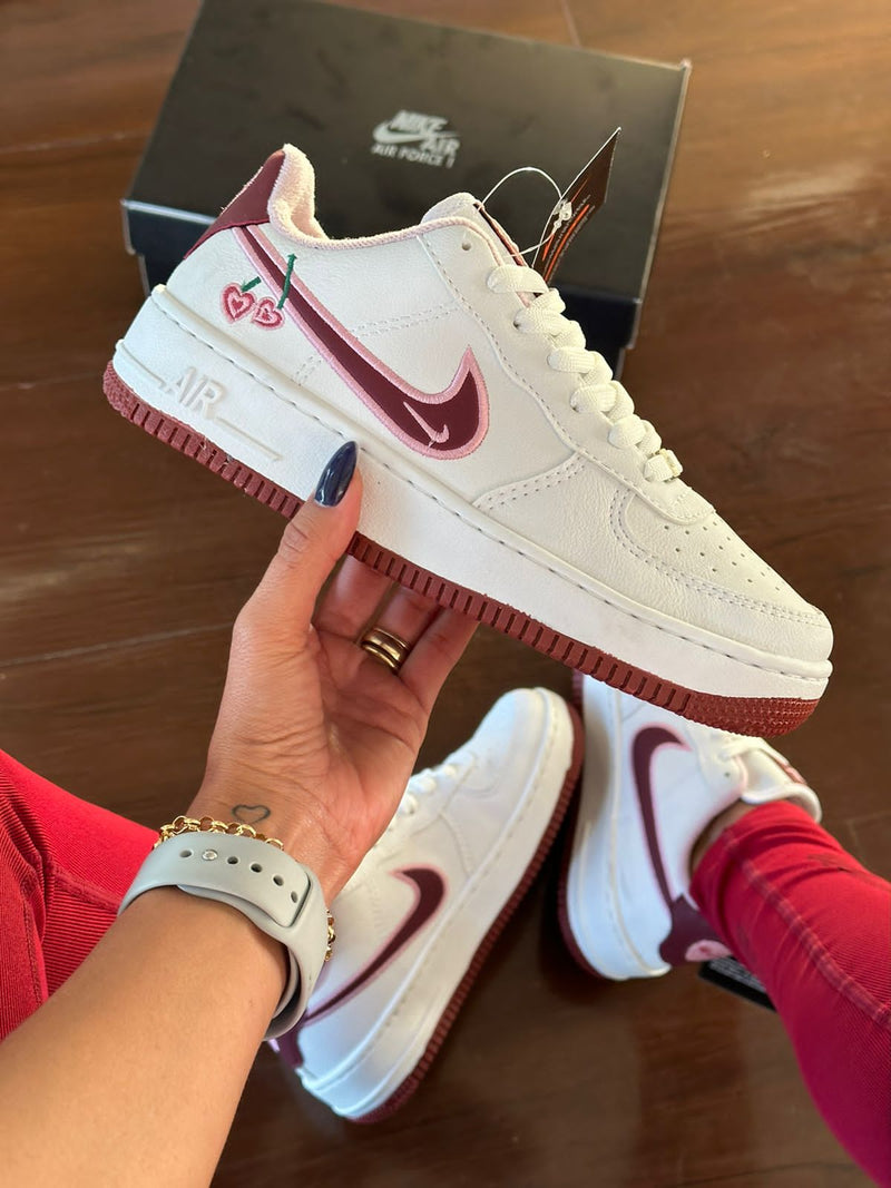 Tênis Nike Air Force 1 Feminino