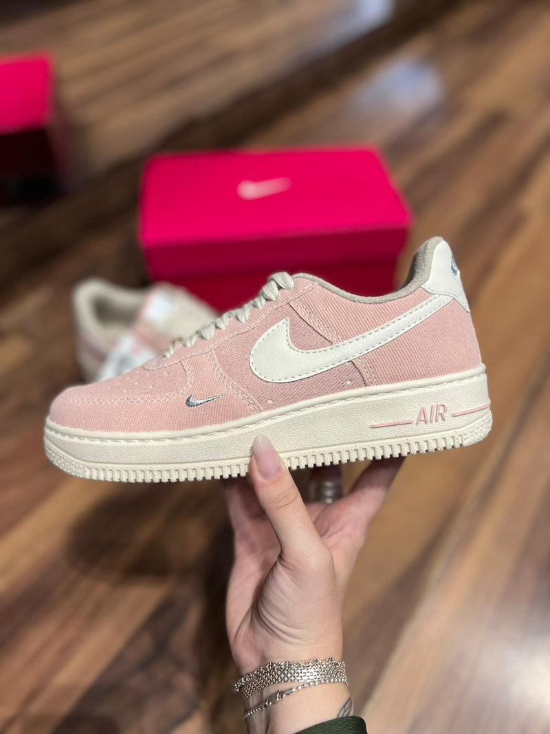 Tênis Nike Air Force 1 Feminino Premium