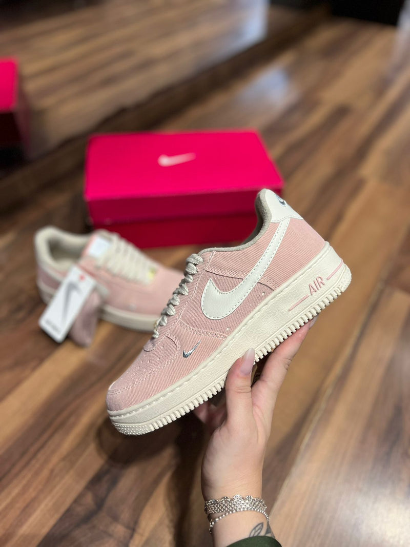 Tênis Nike Air Force 1 Feminino Premium