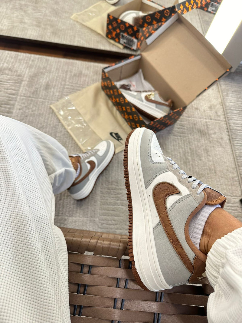 Tênis Nike Air Force Louis Vuitton Feminino Premium