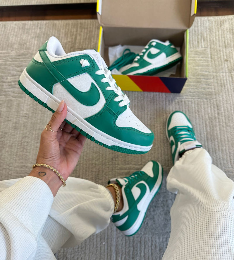 Tênis Nike Dunk Low Pro Verde Premium Feminino