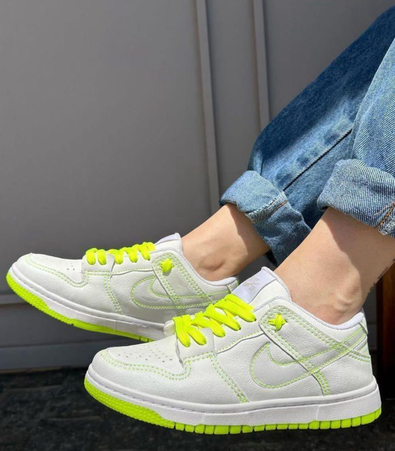 Tênis Nike SB Dunk Low Pro Premium Feminino