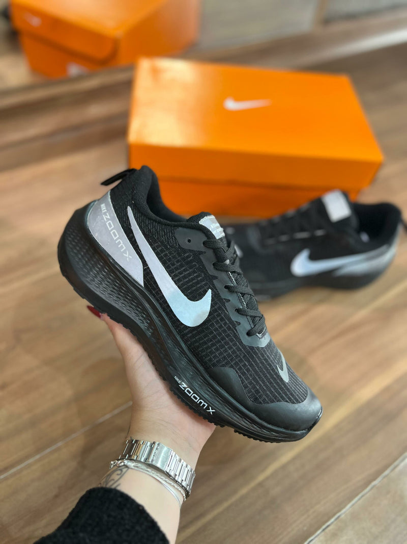 Tênis Nike Zoom X Premium Masculino