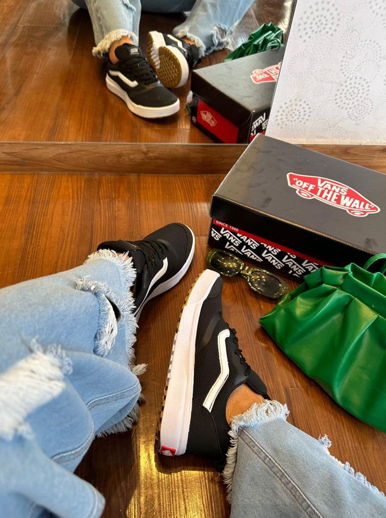 Tênis Vans Ultrarange Premium