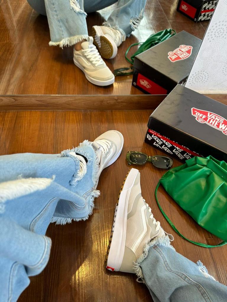 Tênis Vans Ultrarange Premium